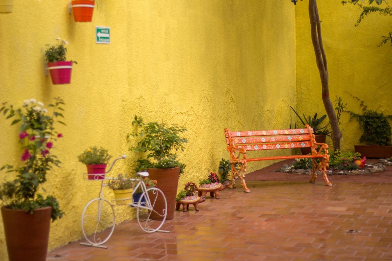 Hostal Tlaquepaque Luaran gambar